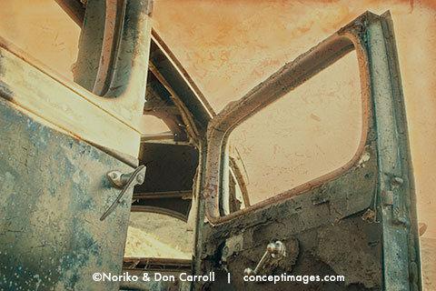 open door 